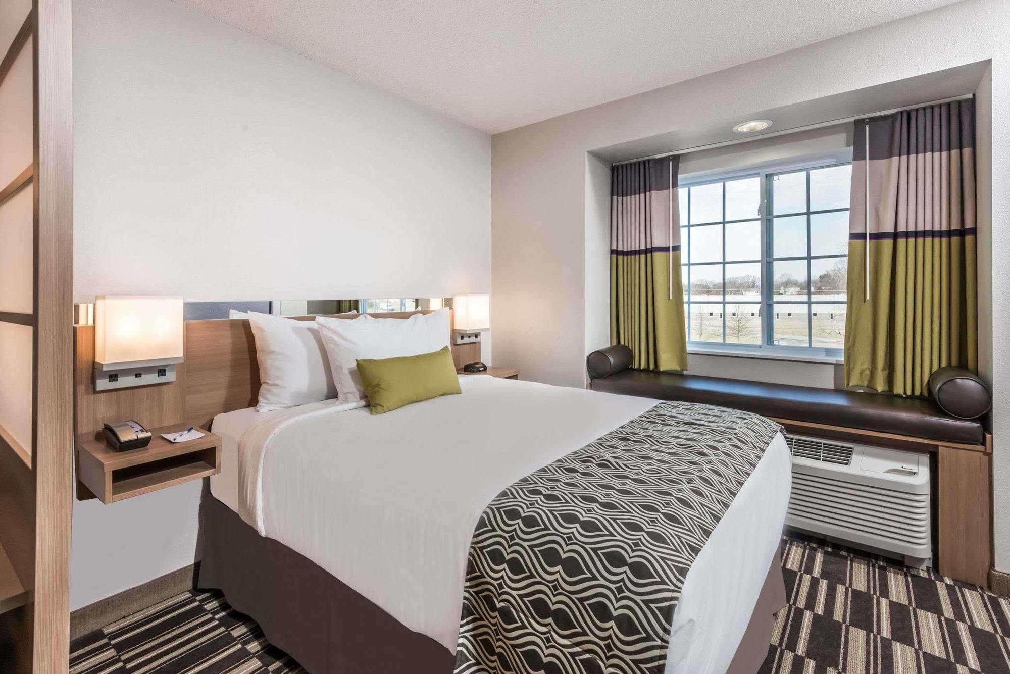 Microtel Inn & Suites By Wyndham Beaver Falls Exteriör bild